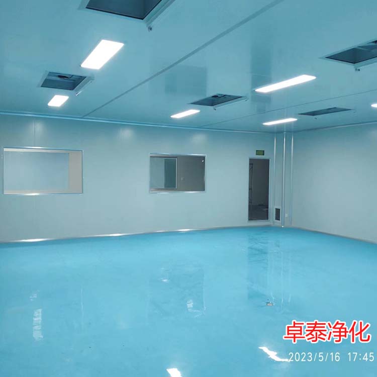 河北消字號凈化車間裝修施工現(xiàn)場，潔凈室裝修設(shè)計施工廠家找卓泰凈化